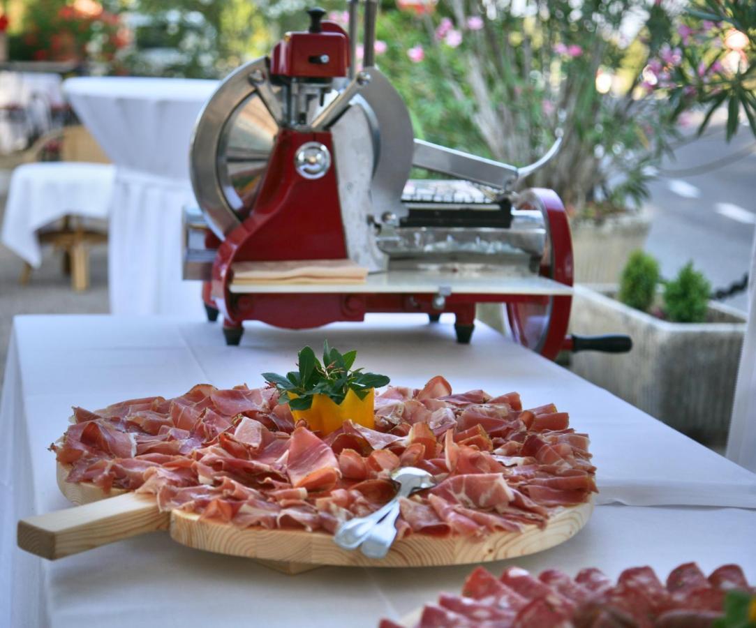 Hotel Ristorante Al Brunello Di モンタルチーノ エクステリア 写真